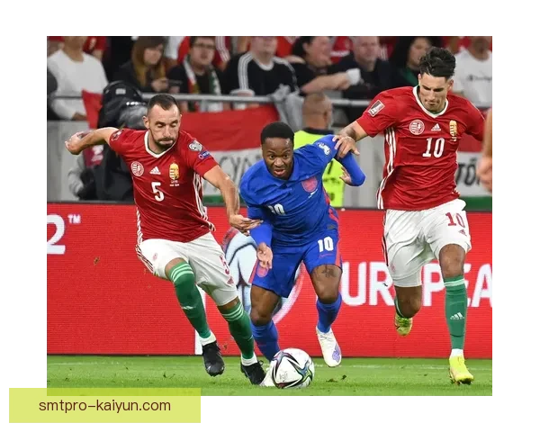 足球杯赛各队争夺激烈，冠军之路竞争力提升值得关注