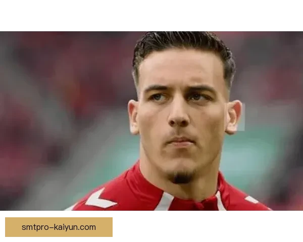 英超皮埃尔·霍杰表现稳健，状态持续提升引发关注