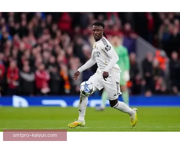 卡马文加关键数据解析：本赛季表现稳健，防守贡献与推进效率持续提升